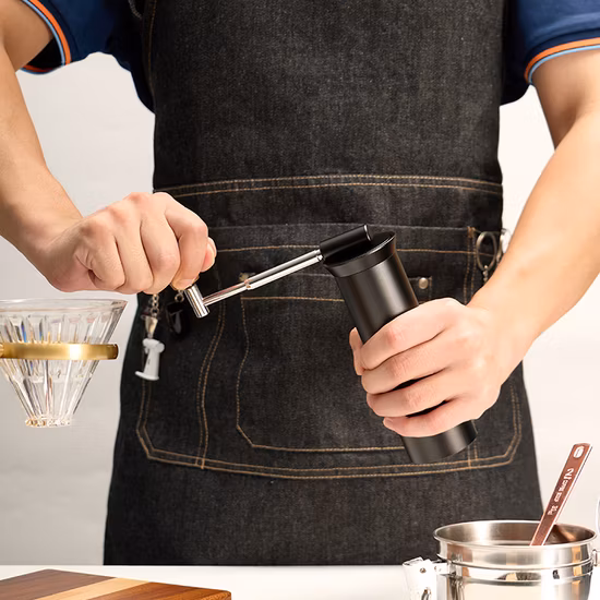Corpo de liga de alumínio 420 rebarba de aço inoxidável para uso doméstico cabo dobrável moedor de café manual